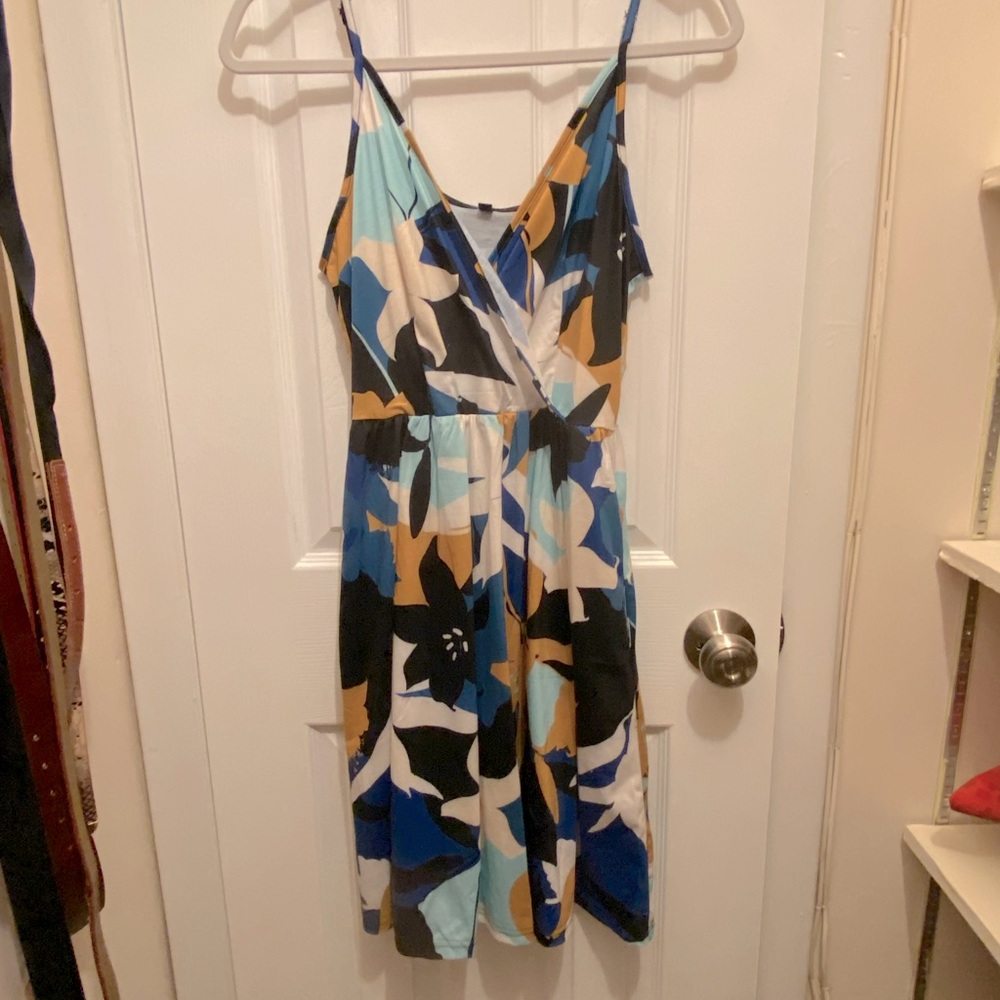 Soaghetti strap dress with pockets